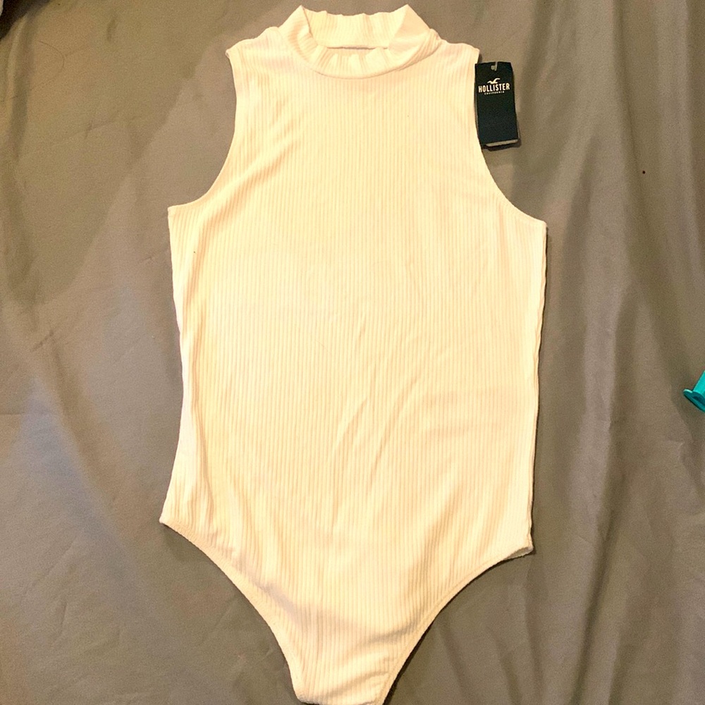 Hollister sleeveless turtleneck ribbed one piece. BNWT